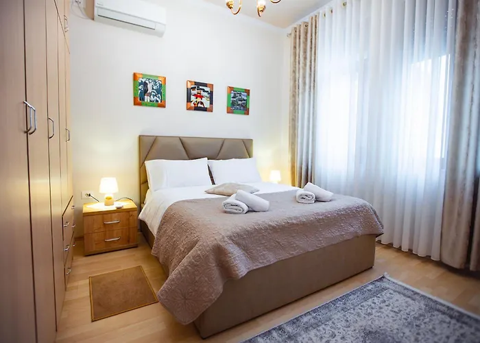 Tirana Center Apartment - Zogu I Boulevard
